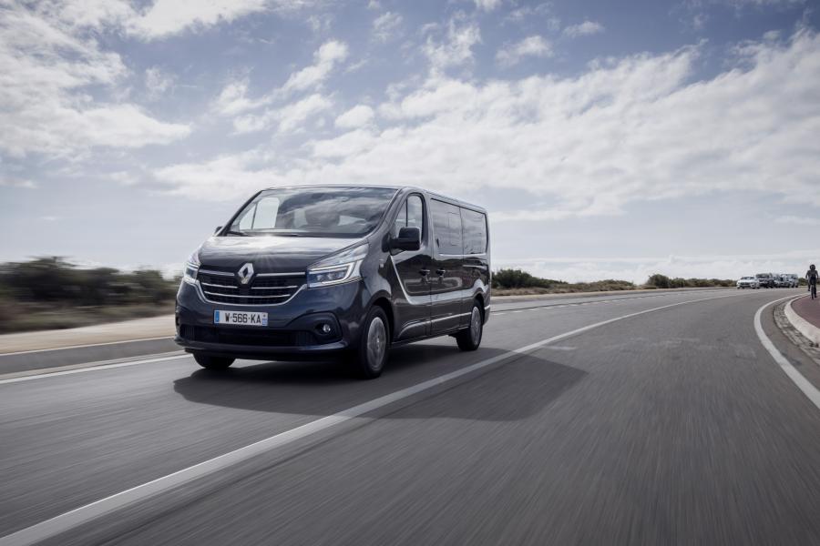  Renault Trafic SpaceClass LWB (X82) 2019 года  (фото 12 из 16)
